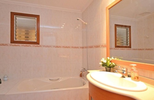 Buger House | Holiday house Buger for 1 - 6 persons with 3 bedrooms - Holiday home