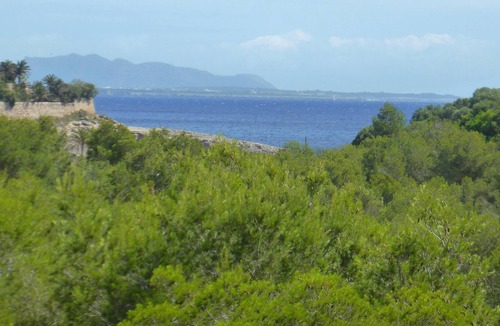 Cala Murada House | HOLIDAY HOUSE, COMFORTABLE WITH BEAUTIFUL SEA VIEW; 3 DOUBLE ROOMS, POOL, NEAR THE BEACH