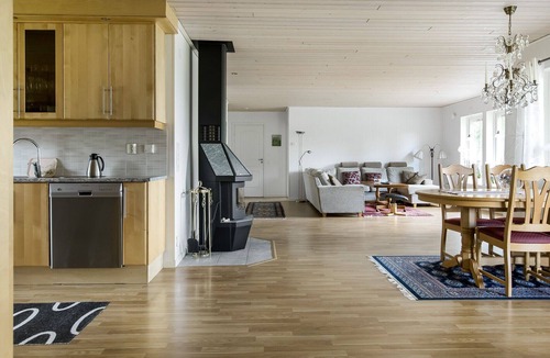 Holminge House | Holiday house in Hölminge with panoramic views of Lake Bolmen | SE06024