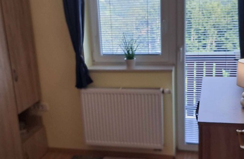 Dvor House | Holiday house rustically furnished