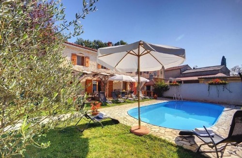 Gracisce House | Holiday house Zminj for 8 - 10 persons with 4 bedrooms - Holiday house