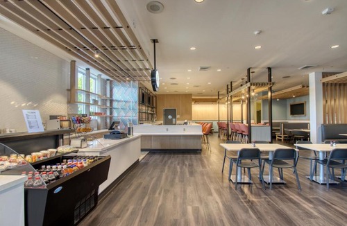 Appleton Hotel | Holiday Inn - Appleton by IHG