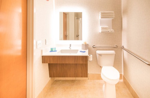 Stone Mountain Hotel | Holiday Inn Express Atlanta-Stone Mountain by IHG