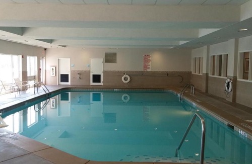 Augusta Hotel | Holiday Inn Express Augusta North by IHG