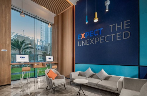 Zhongjie Subdistrict Hotel | Holiday Inn Express Beihai Silver Beach by IHG
