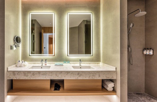 Bincheng District Hotel | Holiday Inn Express Binzhou City Center by IHG