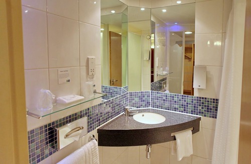 Redditch Hotel | Holiday Inn Express Birmingham Redditch by IHG