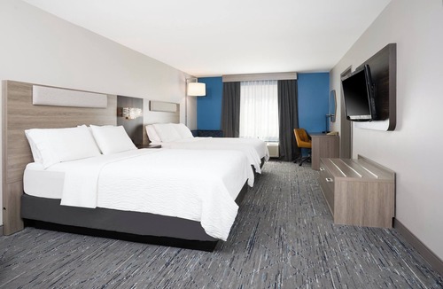 Swift Current Hotel | Holiday Inn Express Hotel & Suites SWIFT CURRENT by IHG