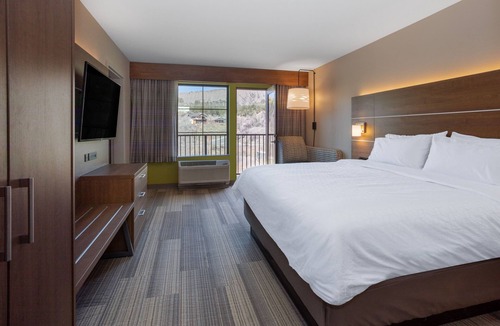 Historic Downtown Durango Hotel | Holiday Inn Express Durango Downtown-Animas River by IHG
