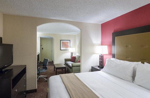 Malvern Hotel | Holiday Inn Express Frazer - Malvern by IHG