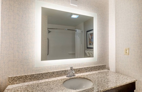 Gas City Hotel | Holiday Inn Express Gas City by IHG