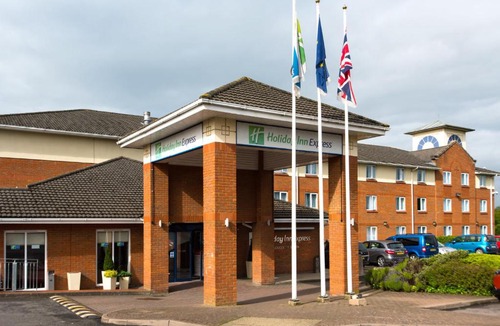 Quedgeley Hotel | Holiday Inn Express Gloucester - South by IHG