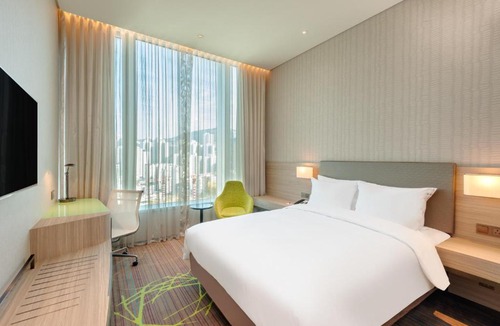 Kwun Tong Hotel | Holiday Inn Express Hong Kong Kowloon CBD2 by IHG