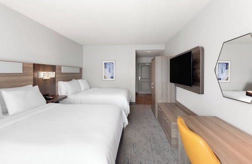 Huntsville Hotel | Holiday Inn Express Hotel & Suites Huntsville West - Research Pk by IHG