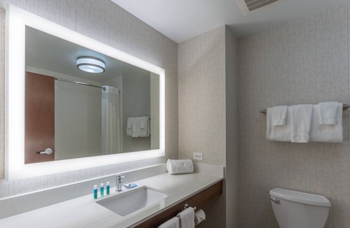 Indianapolis Hotel | Holiday Inn Express Indianapolis - Southeast by IHG