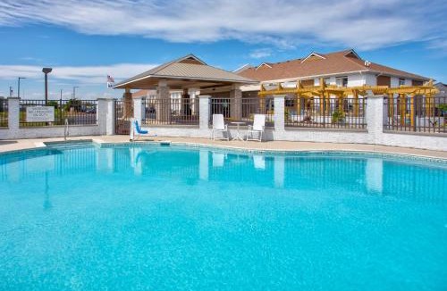 Kitty Hawk Hotel | Holiday Inn Express Kitty Hawk - Outer Banks by IHG