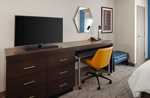 Moline Hotel | Holiday Inn Express Moline - Quad Cities Area by IHG