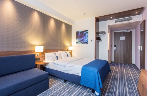 Neunkirchen Hotel | Holiday Inn Express Neunkirchen by IHG