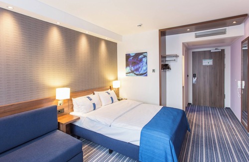 Neunkirchen Hotel | Holiday Inn Express Neunkirchen by IHG