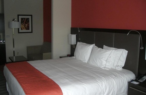 Maize Hotel | Holiday Inn Express Northwest Maize by IHG