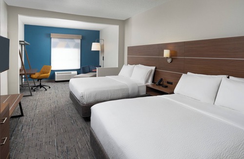 Orlando Hotel | Holiday Inn Express Orlando International Airport by IHG