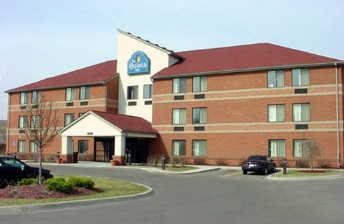 Romulus Hotel | Holiday Inn Express Romulus / Detroit Airport, an IHG Hotel