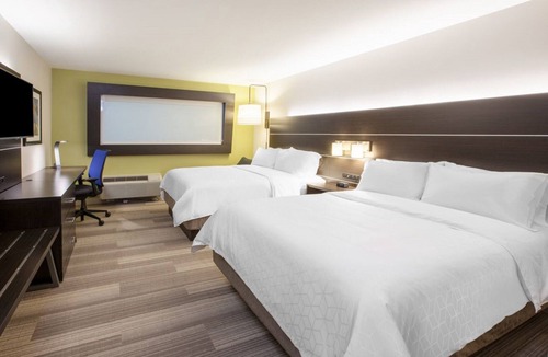 Murphysboro Hotel | Holiday Inn Express & Suites Murphysboro - Carbondale by IHG