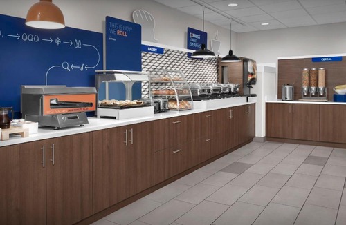 Spokane Hotel | Holiday Inn Express Spokane Airport by IHG