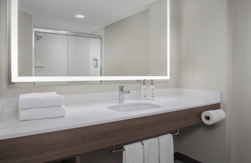 Spokane Hotel | Holiday Inn Express Spokane Airport by IHG
