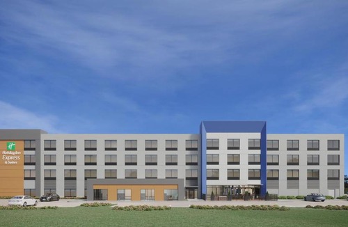 Normal Hotel | Holiday Inn Express & Suites Huntsville Northeast by IHG