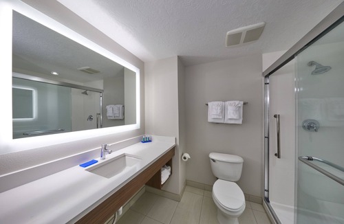 Hermiston Hotel | Holiday Inn Express & Suites Hermiston Downtown by IHG
