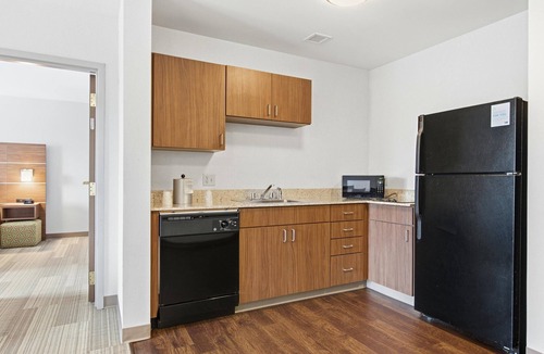 Bethlehem Hotel | Holiday Inn Express & Suites Bethlehem Arpt-Allentown Area