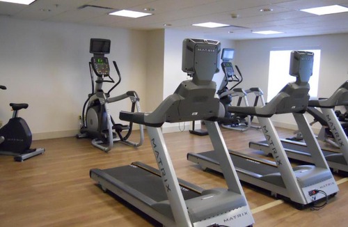 Bethlehem Hotel | Holiday Inn Express & Suites Bethlehem Airport-Allentown Area