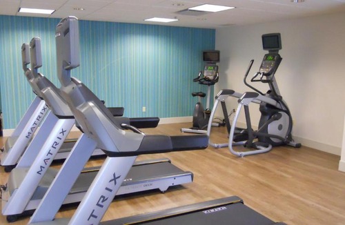 Bethlehem Hotel | Holiday Inn Express & Suites Bethlehem Airport-Allentown Area