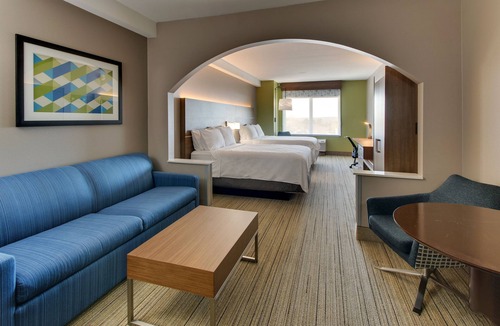 Columbus Hotel | Holiday Inn Express & Suites Columbus – Fort Benning Maingate by IHG