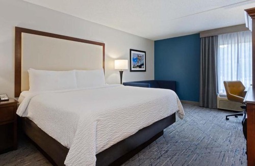 Covington Hotel | Holiday Inn Express & Suites Cincinnati Riverfront by IHG