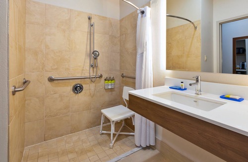 Franklin Hotel | Holiday Inn Express & Suites Dayton South Franklin by IHG