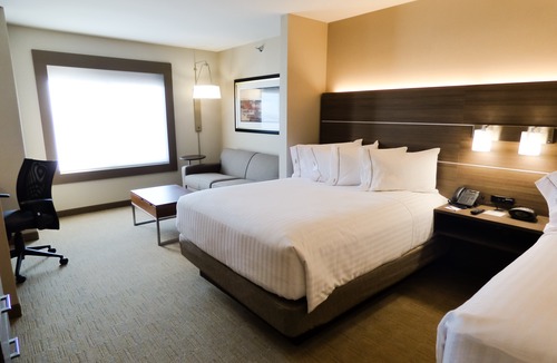 Plymouth Hotel | Holiday Inn Express & Suites Plymouth - Ann Arbor Area, an Ihg Hotel