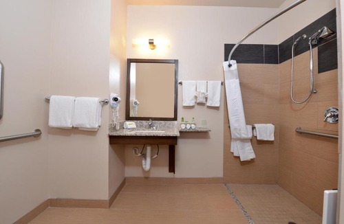 Globe Hotel | Holiday Inn Express & Suites Globe by IHG