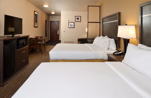 Globe Hotel | Holiday Inn Express & Suites Globe by IHG