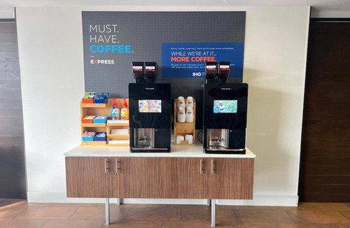 Moore Hotel | Holiday Inn Express & Suites Moore by IHG