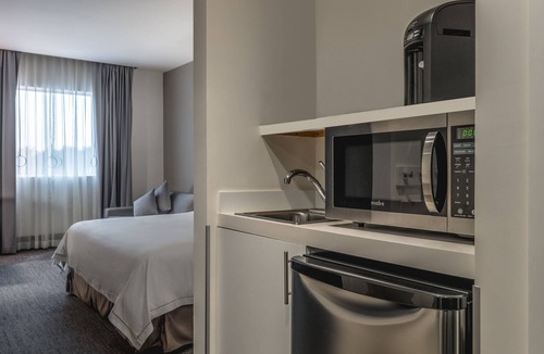 Silao Hotel | Holiday Inn Express & Suites Silao Aeropuerto - Terminal by IHG
