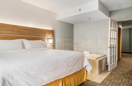 Bad Axe Hotel | Holiday Inn Express & Suites Bad Axe by IHG