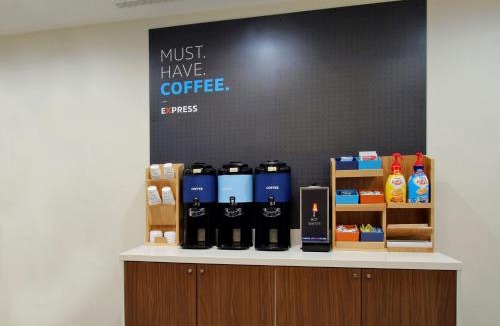 Ithaca Hotel | Holiday Inn Express & Suites Ithaca by IHG