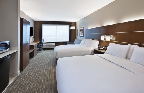 Okemos Hotel | Holiday Inn Express & Suites Okemos - University Area by IHG