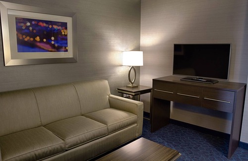Sidney Hotel | Holiday Inn Express & Suites Sidney by IHG