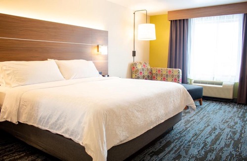 Weston Hotel | Holiday Inn Express & Suites Wausau by IHG