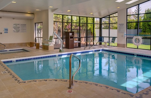 Meridian Hotel | Holiday Inn Express Bellingham, an IHG Hotel