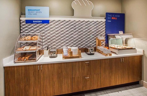Murfreesboro Hotel | Holiday Inn Express & Suites Murfreesboro West by IHG
