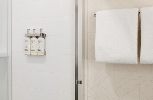 Murfreesboro Hotel | Holiday Inn Express & Suites Murfreesboro West by IHG